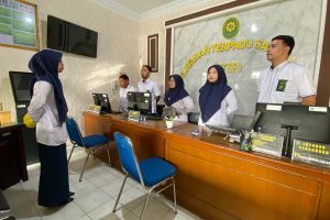 Morning Briefing Petugas PTSP oleh Pranata Keuangan APBN Terampil Pengadilan Agama Sidikalang